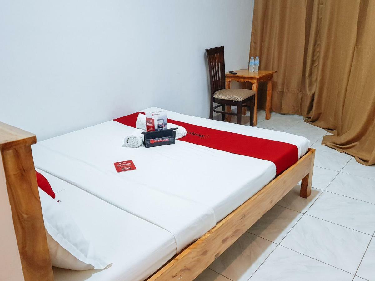 فندق Reddoorz Near Ramiro Community Hospital Totolan المظهر الخارجي الصورة