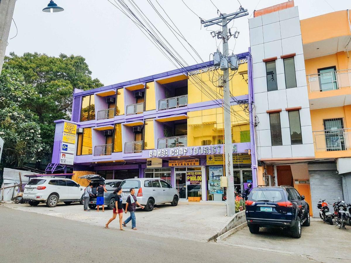 فندق Reddoorz Near Ramiro Community Hospital Totolan المظهر الخارجي الصورة