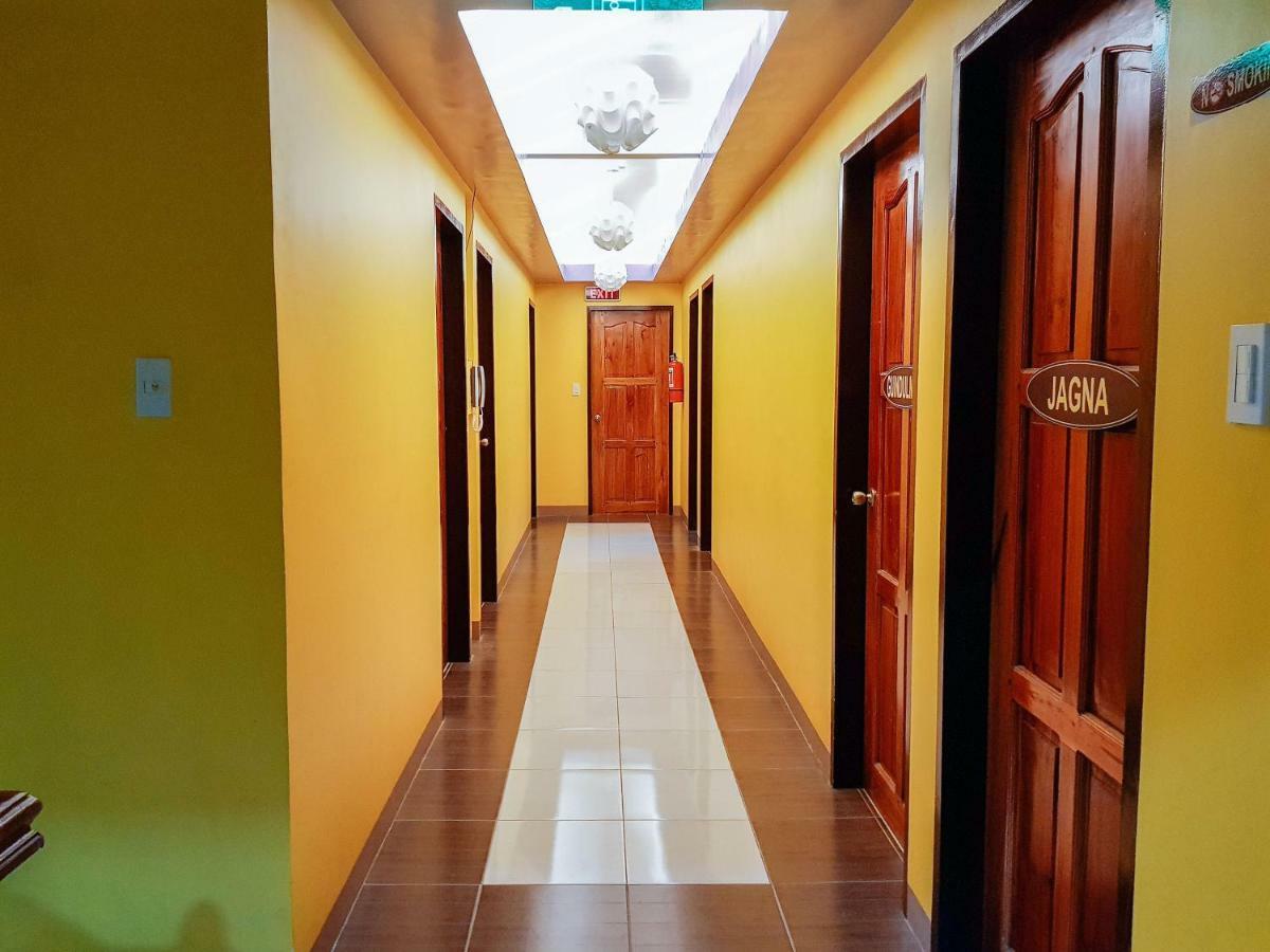 فندق Reddoorz Near Ramiro Community Hospital Totolan المظهر الخارجي الصورة
